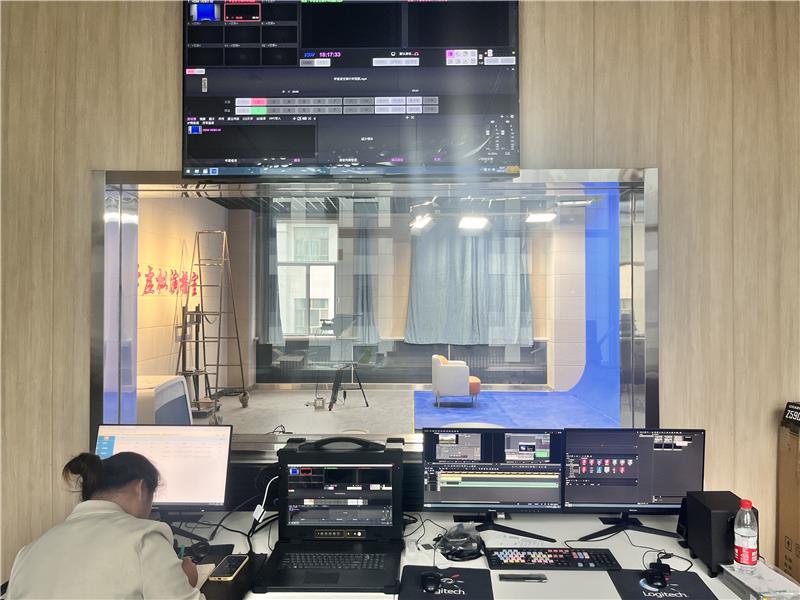 蓝箱技术赋能校园媒体 学校演播室建设与影视节目制作全国化服务